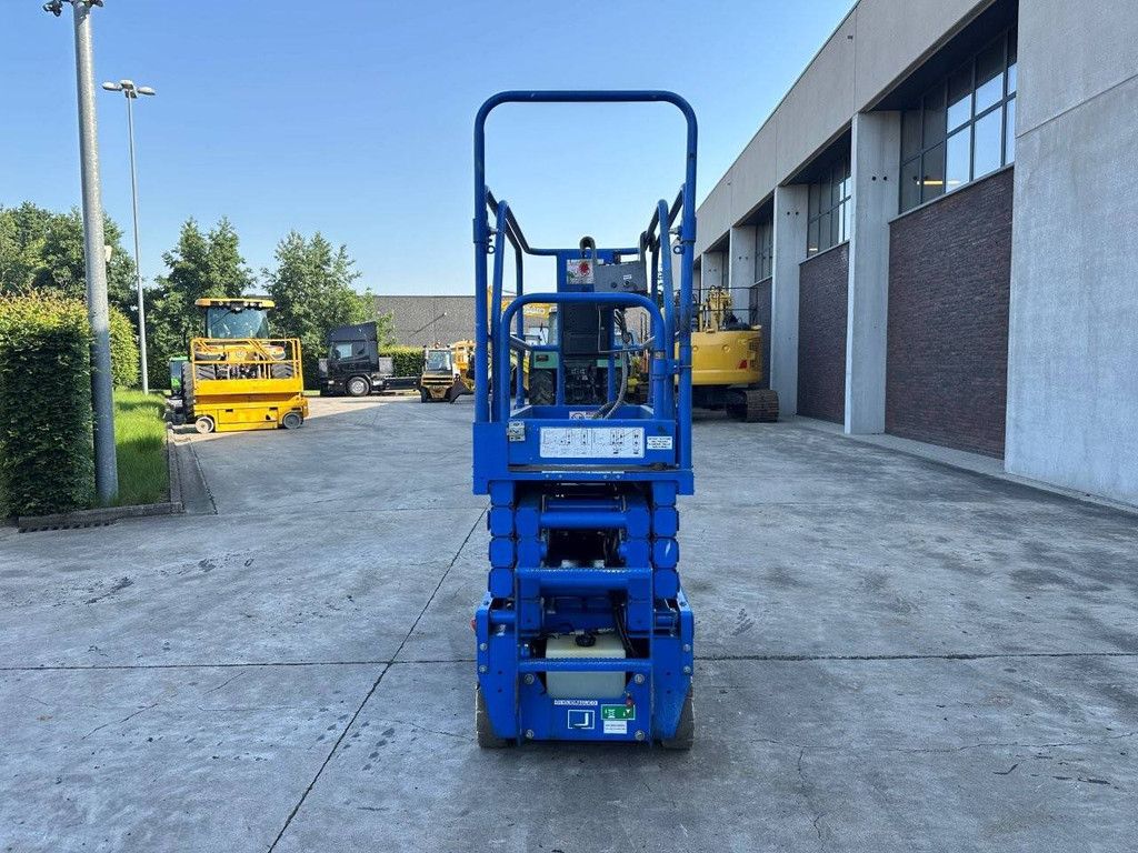 Scissor Lift Upright MX-19 Electric 2002