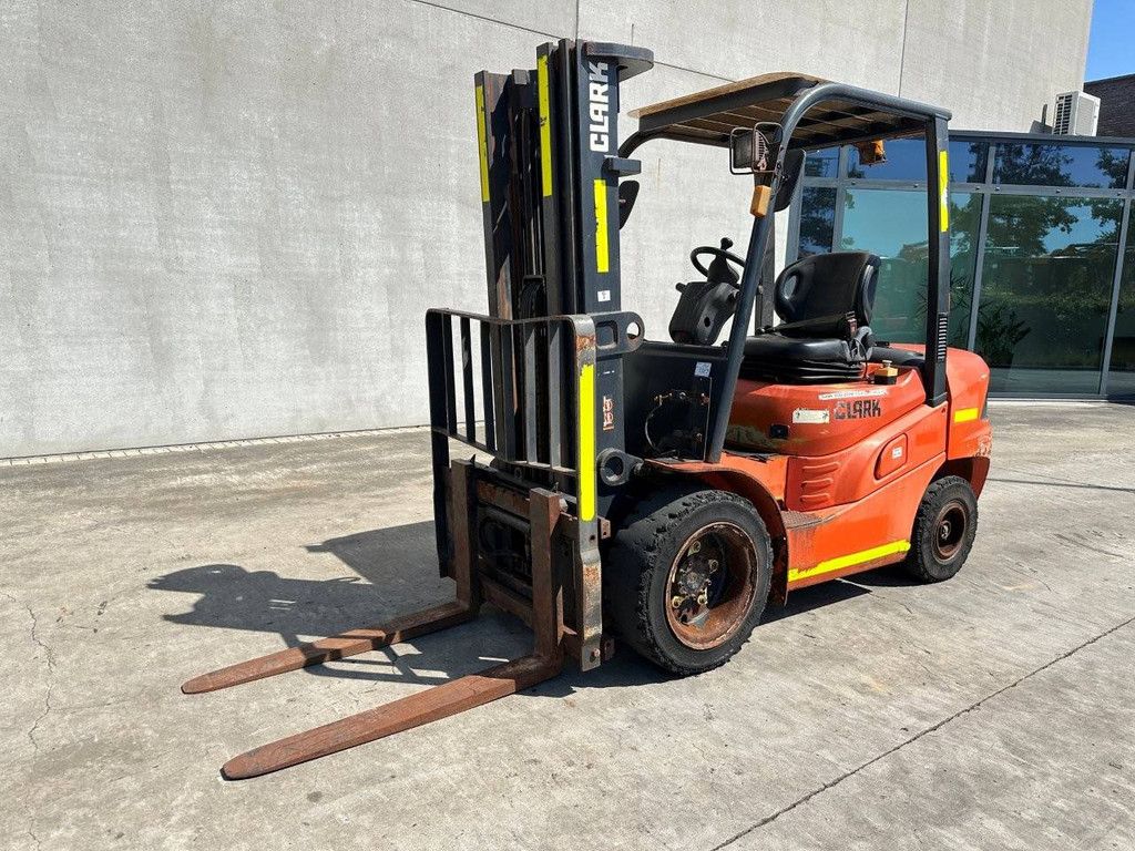 Gabelstapler Clark GTS30D Diesel 2018