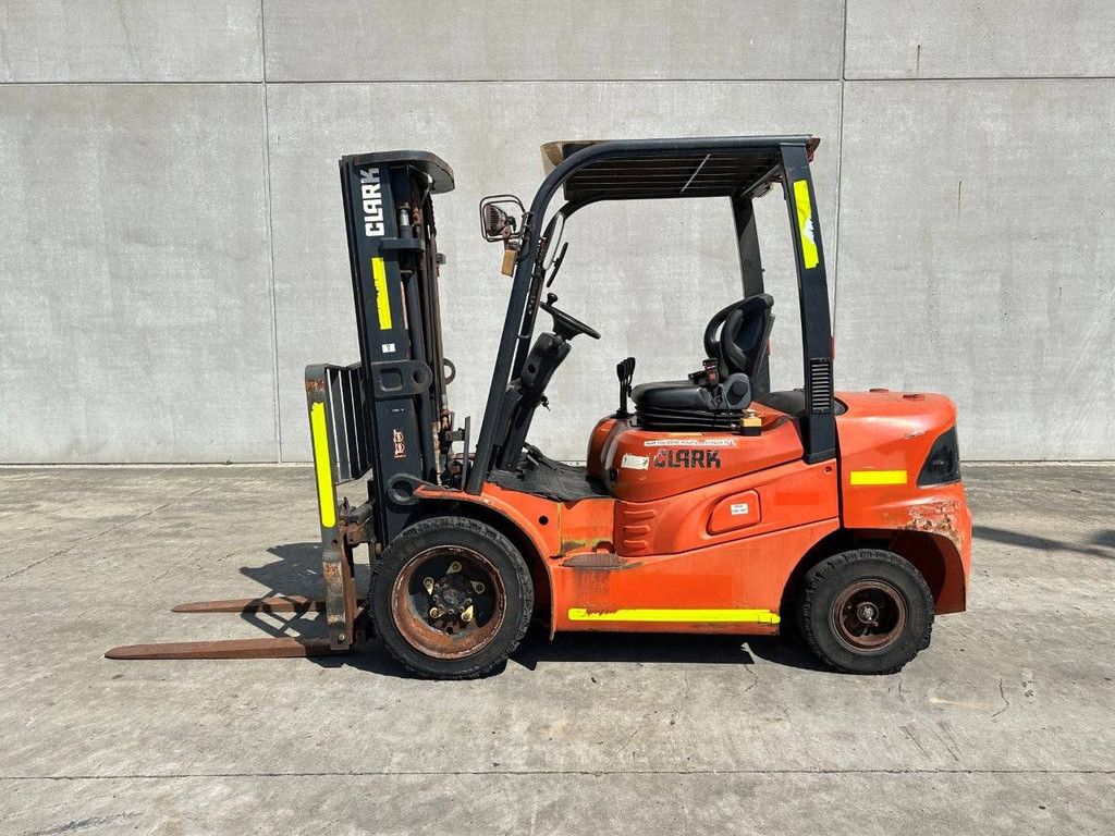 Gabelstapler Clark GTS30D Diesel 2018