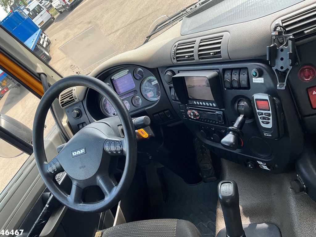 Ginaf X 2221 L Hiab 9 Tonmeter laadkraan Just 198.696 km!