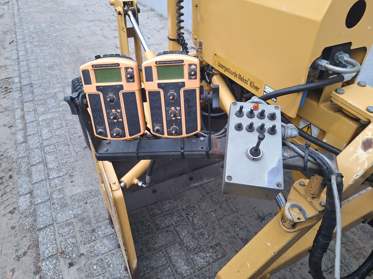 Mekos RL 150 LU met Spectra Machine Control