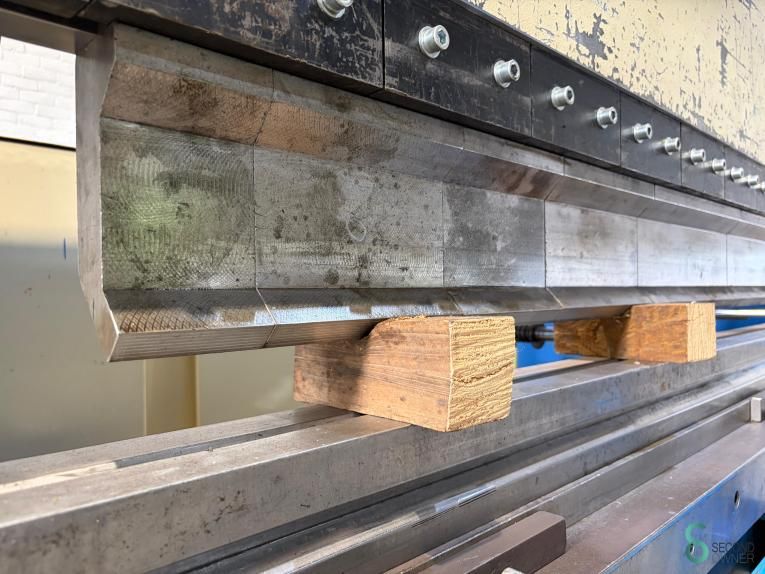 Press brakes Atlantic HPE 36300, 300t 3600mm 2000