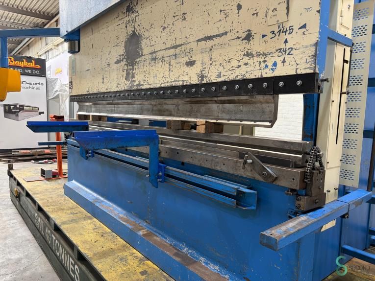 Press brakes Atlantic HPE 36300, 300t 3600mm 2000