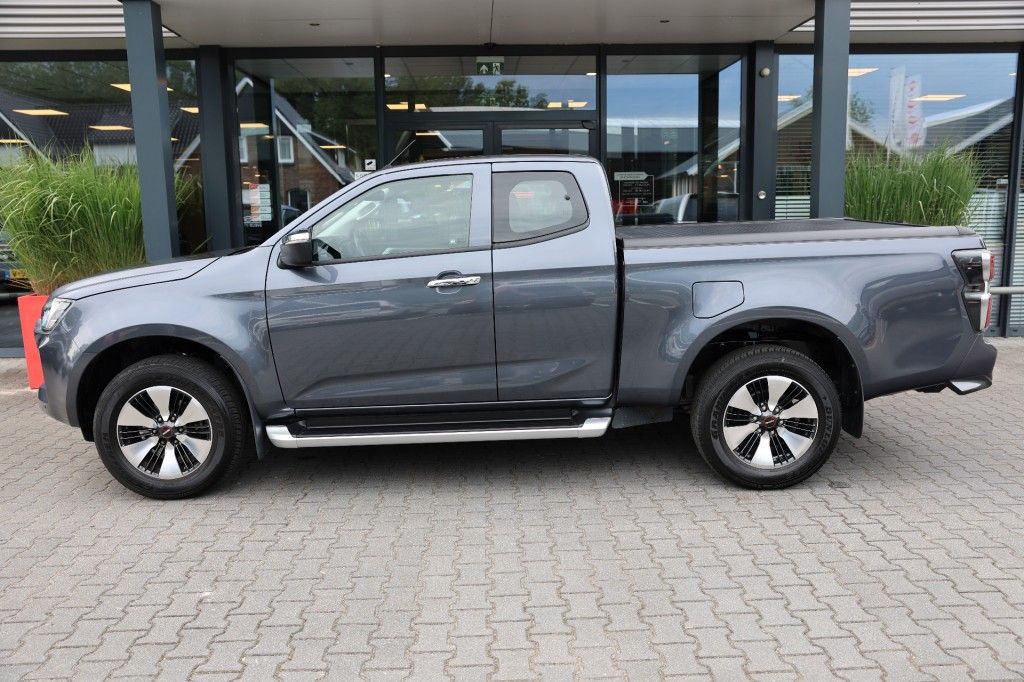 Isuzu D-max 1.9 D LS A/T 4WD VAN