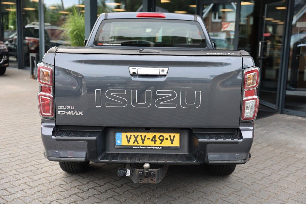 Isuzu D-max 1.9 D LS A/T 4WD VAN