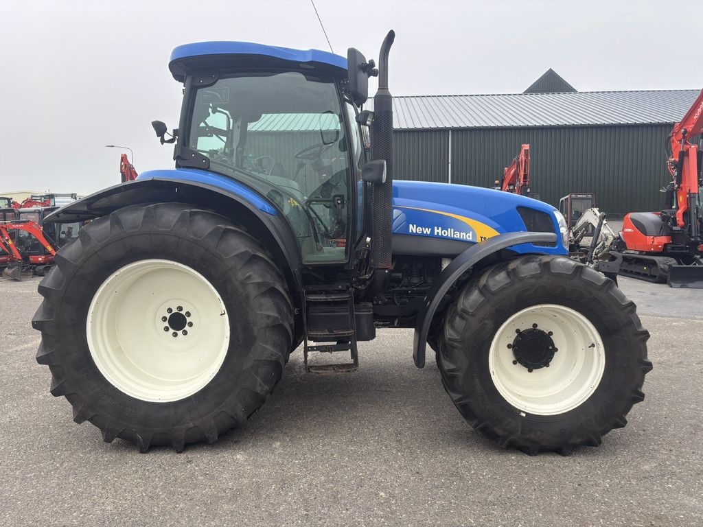 NEW HOLLAND TS115A