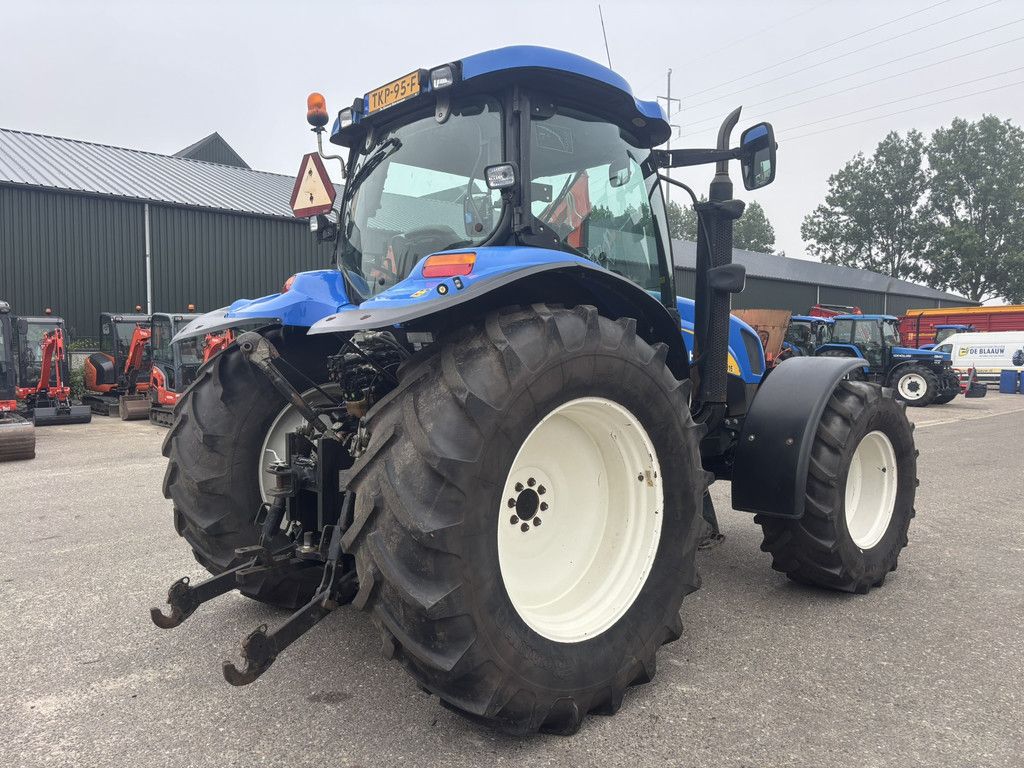 NEW HOLLAND TS115A