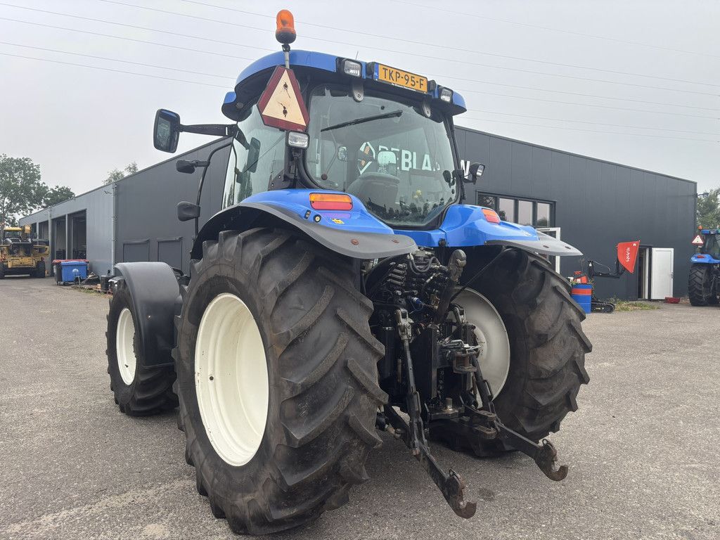 NEW HOLLAND TS115A