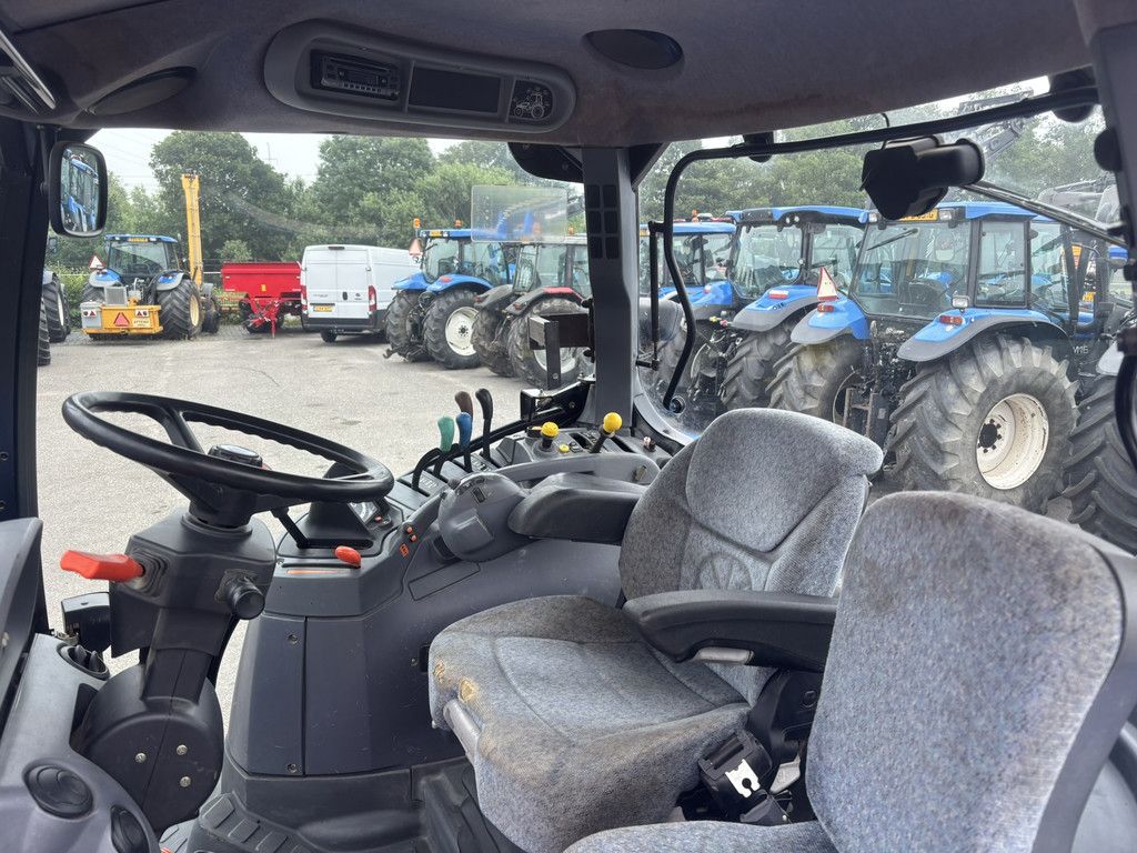 NEW HOLLAND TS115A