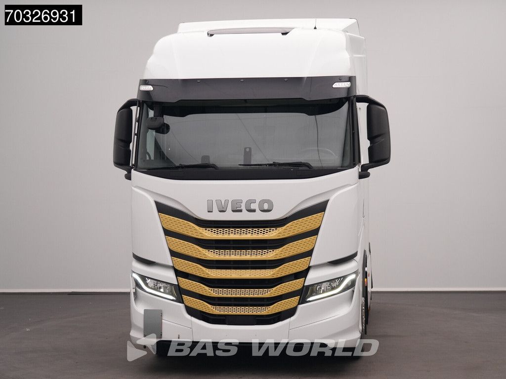 Iveco S-Way 490 4X2 Retarder Full-Air 2x Tanks Standklima ACC Navi
