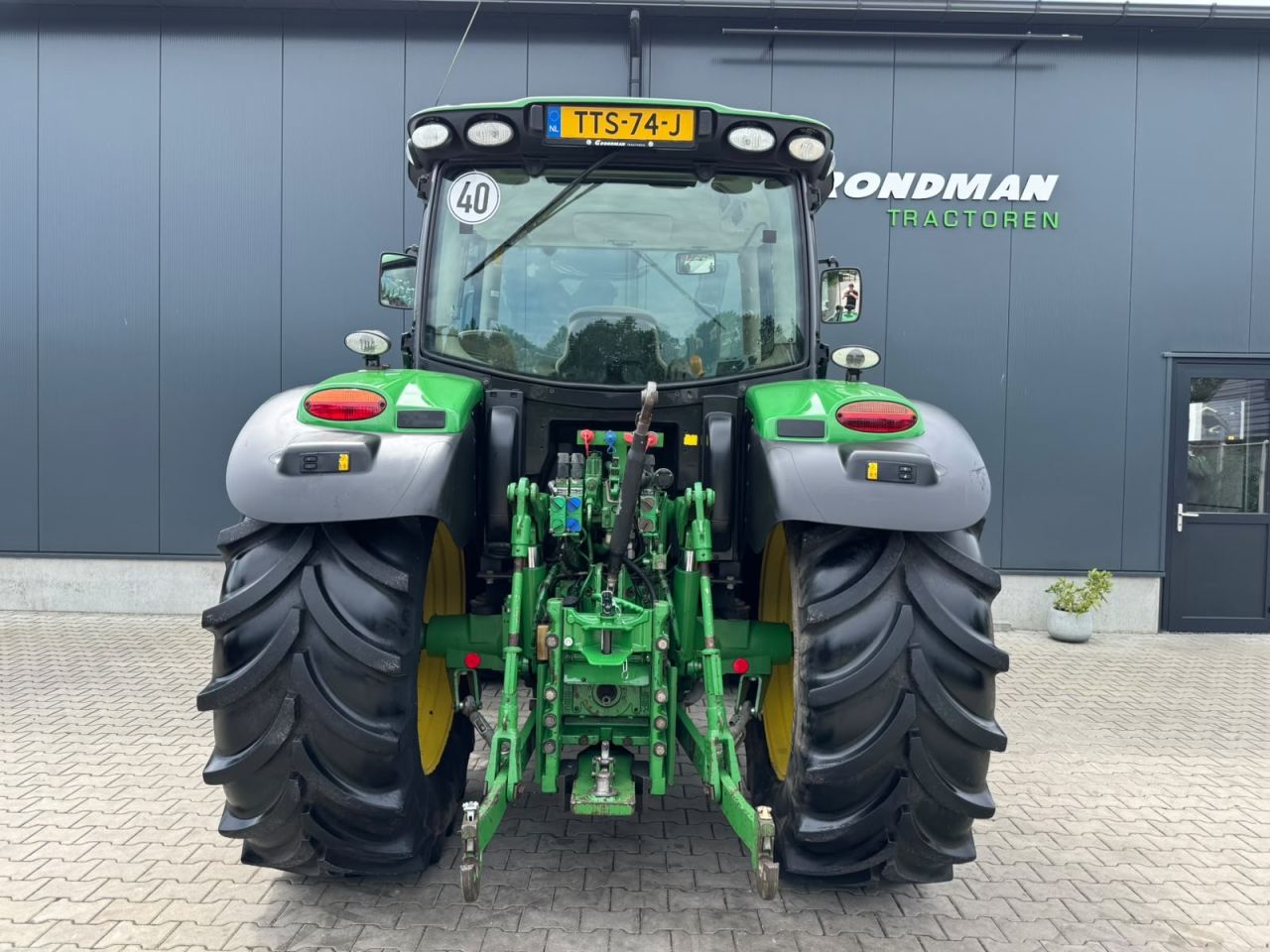 John Deere 6115R AQ