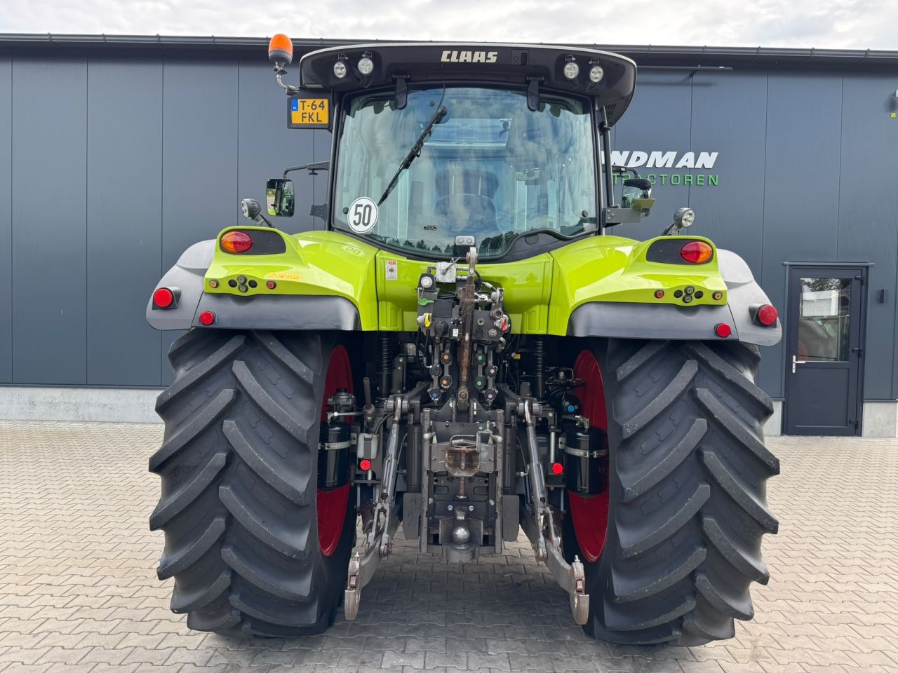 Claas Arion 620