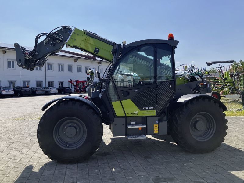 Claas SCORPION 742 VARIPOWER