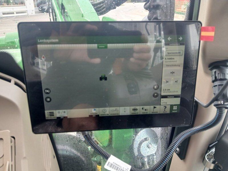 John Deere 6M 125  Cab