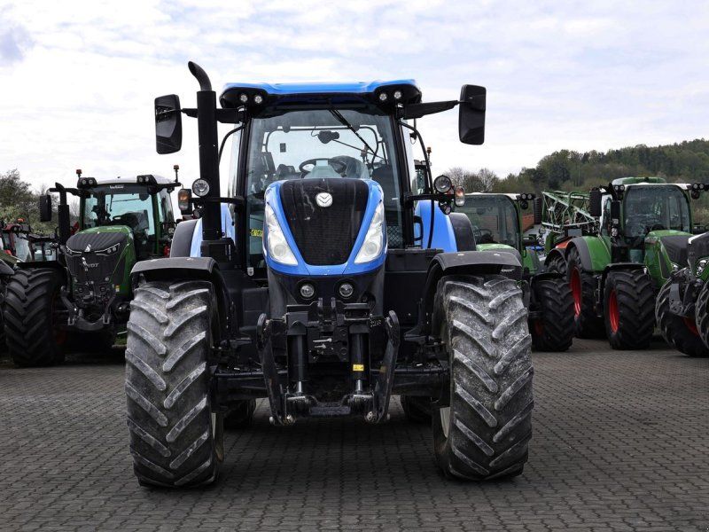 New Holland T7.230 Klassisch