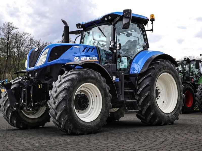 New Holland T7.230 Klassisch