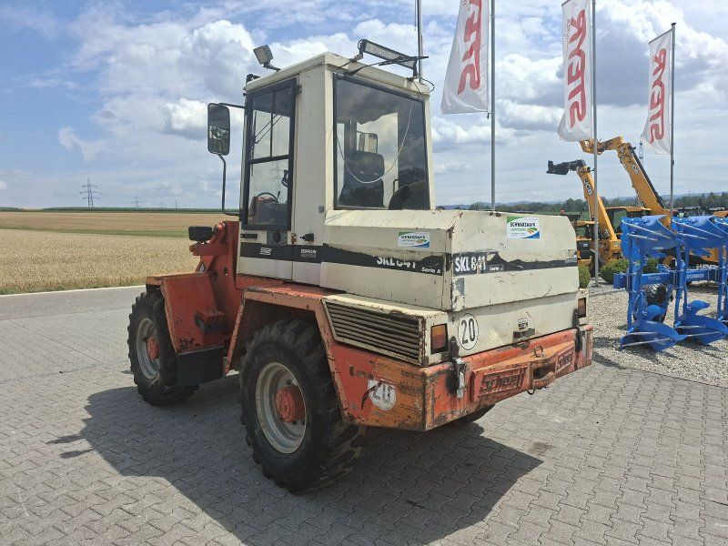 Schaeff 841