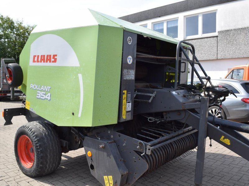 Claas Rollant 354 RC