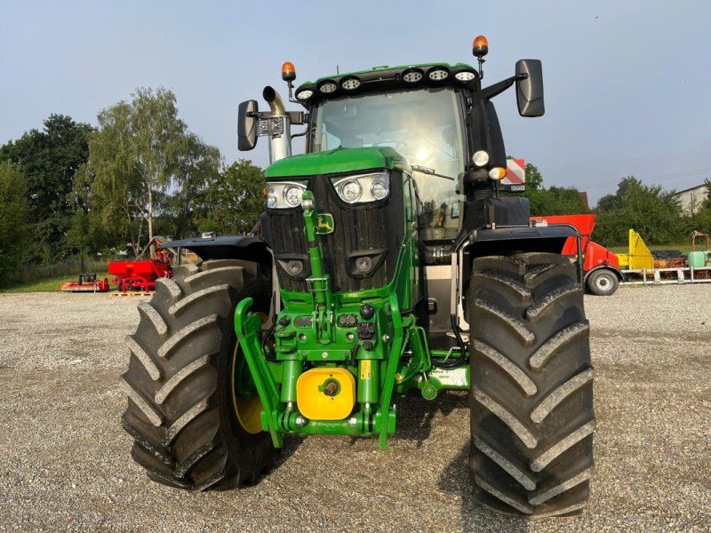 John Deere 6R250