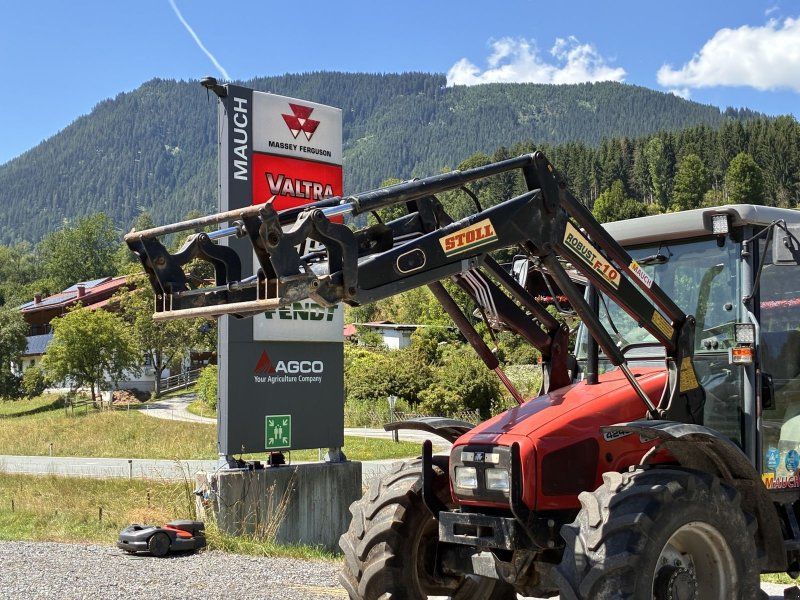 Massey Ferguson 4245 + Stoll Frontlader