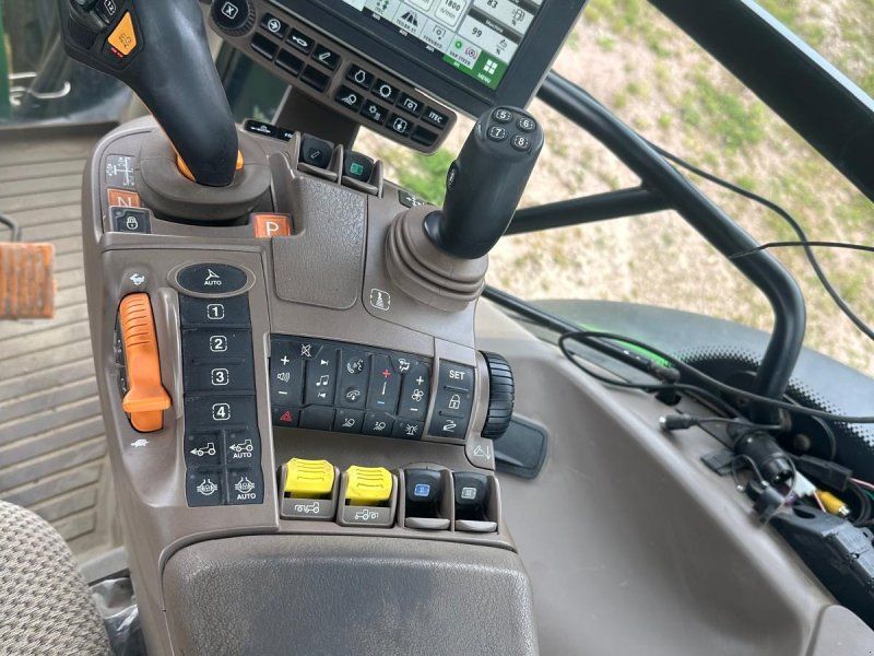 John Deere 6195R