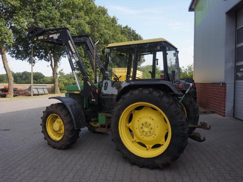 John Deere 2650