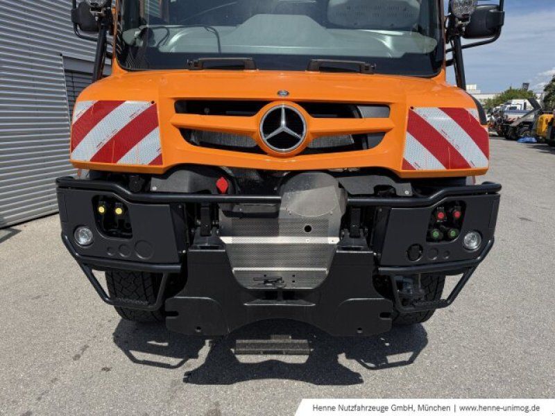 Mercedes-Benz U 427