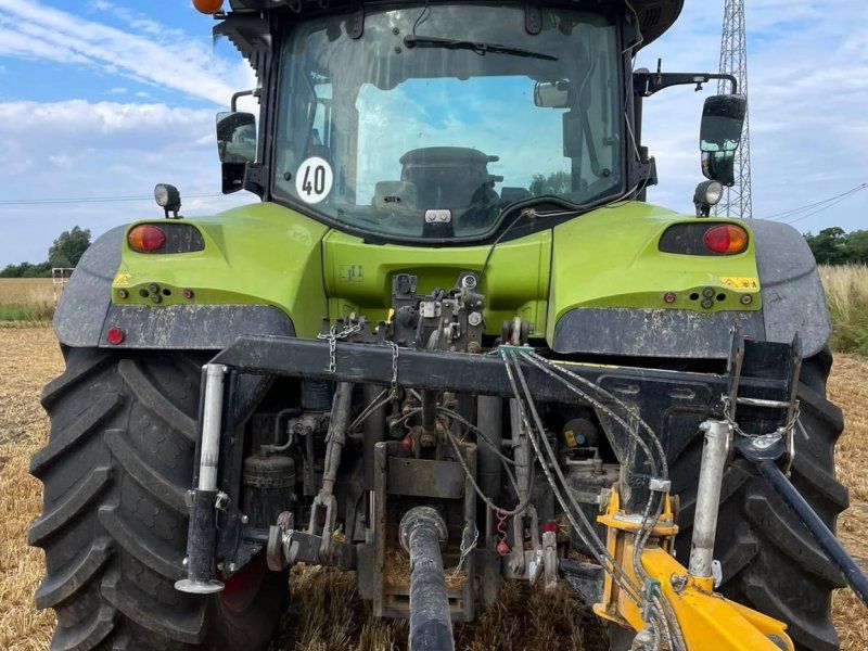 Claas Arion 650 CIS
