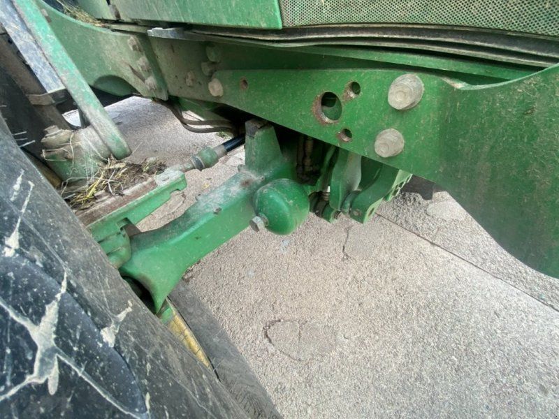 John Deere 6125R