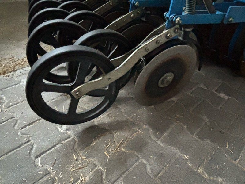 Lemken Solitair 9/300