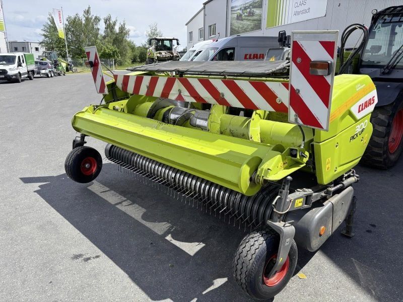 Claas PICK UP 300 PROFI CONTOUR