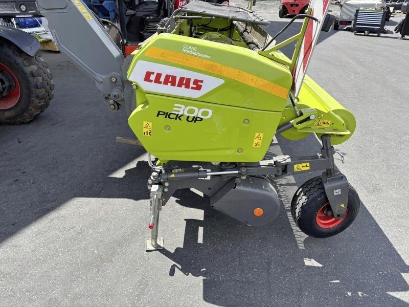Claas PICK UP 300 PROFI CONTOUR