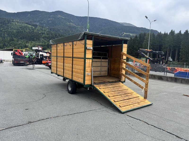 Eigenbau Viehanhänger mit Holzaufbau