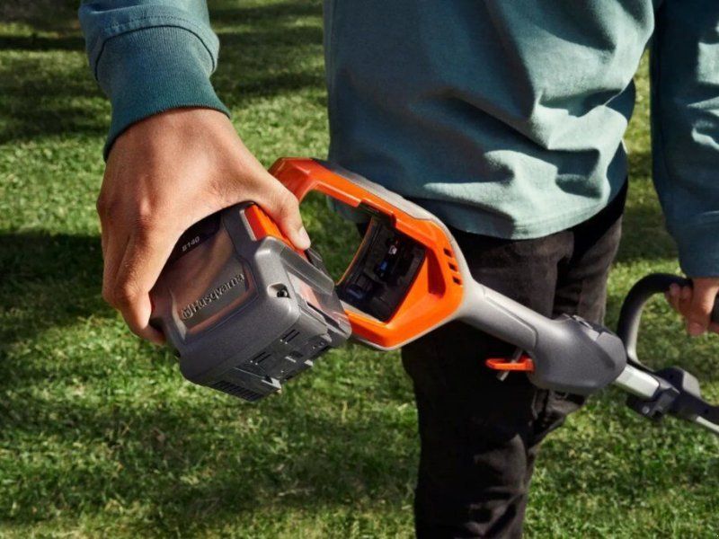Husqvarna AKKU  215iL TRI-CUT  40-B70+40-C80