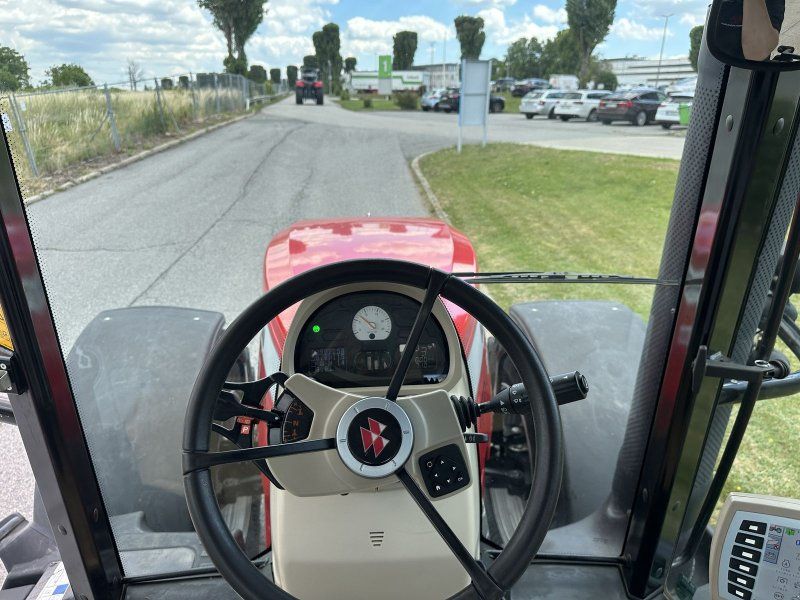 Massey Ferguson 8670