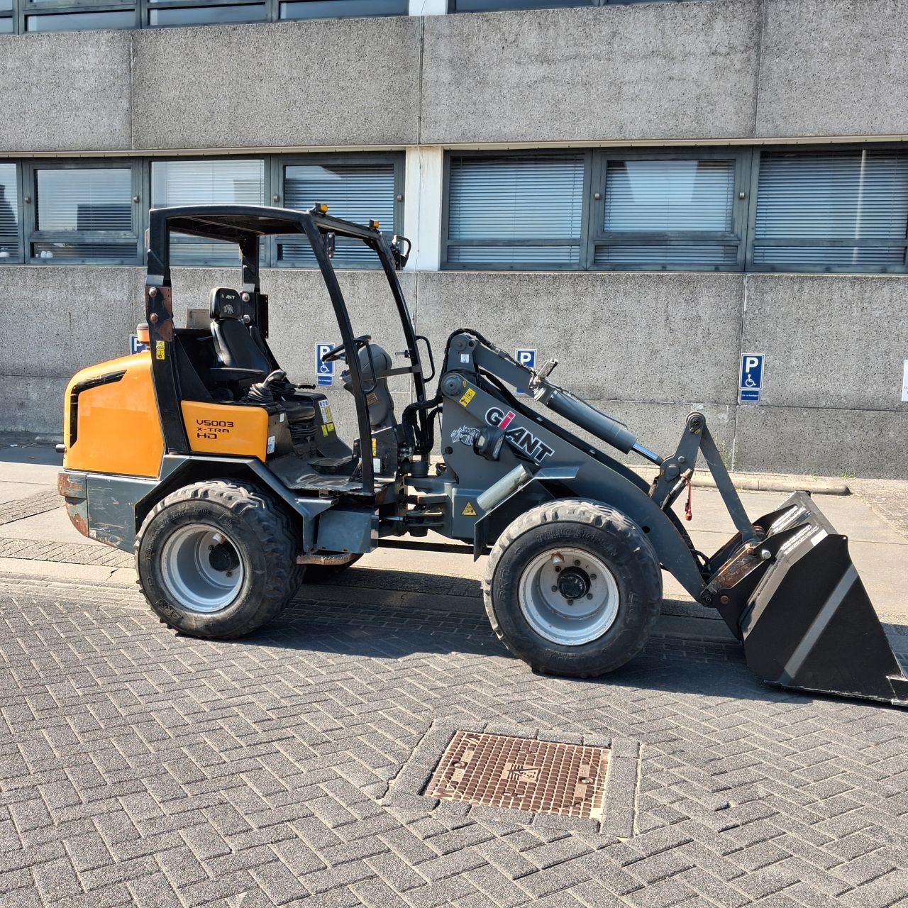 Giant V5003 Xtra.