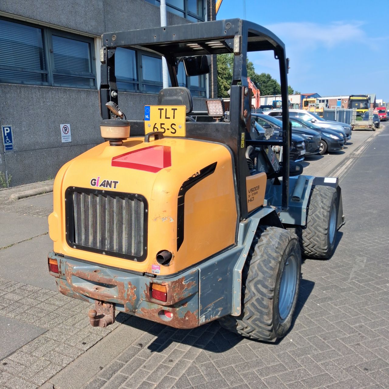 Giant V5003 Xtra.