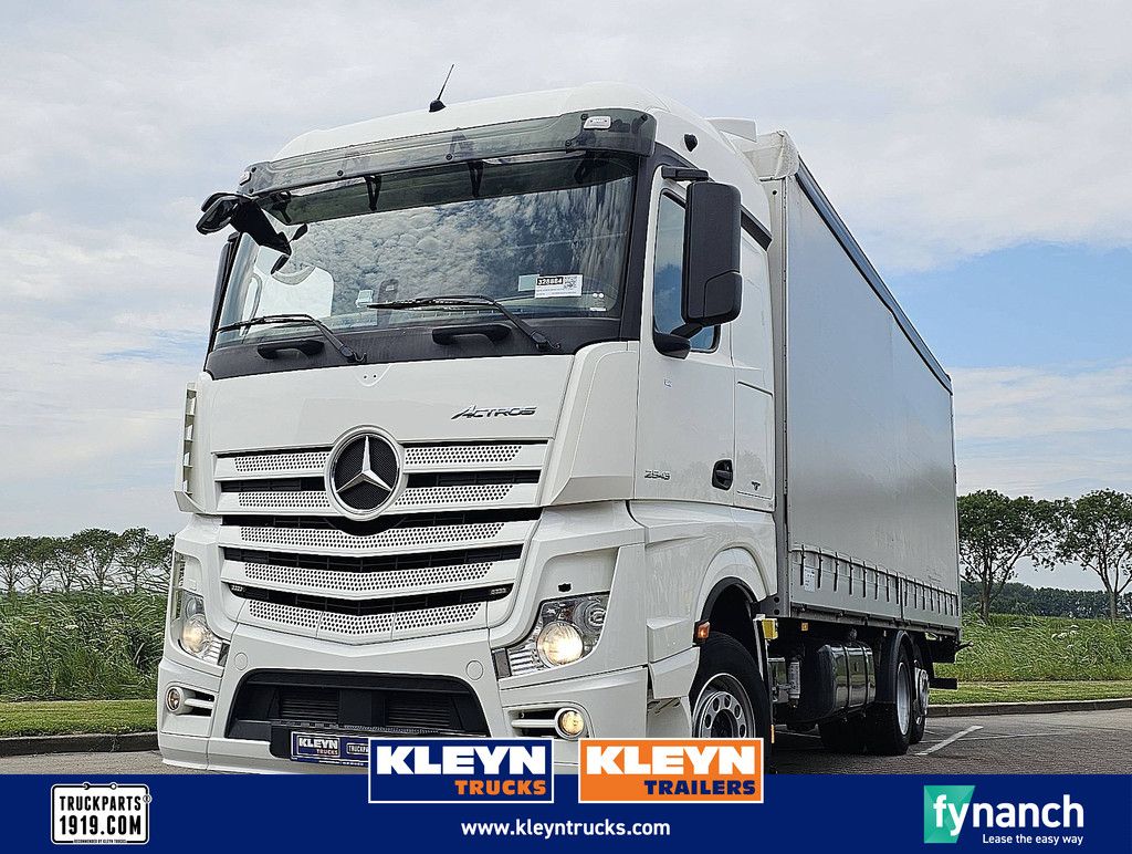 MERCEDES-BENZ ACTROS 2543 6x2 2.5 t lift