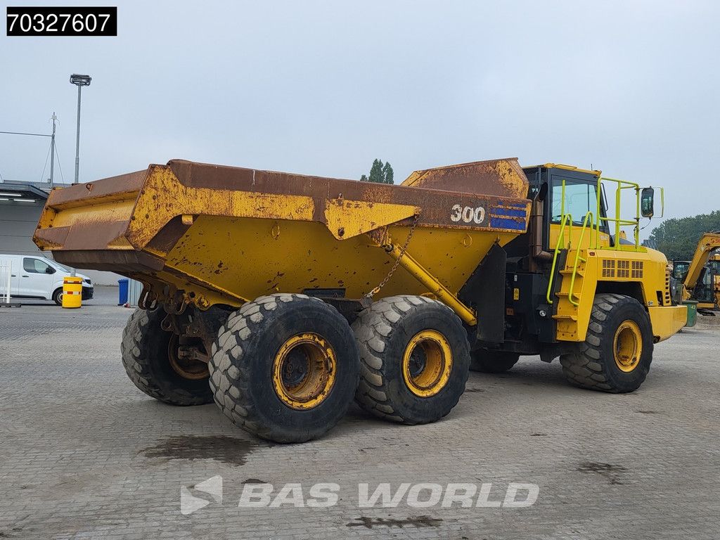 Komatsu HM300-3