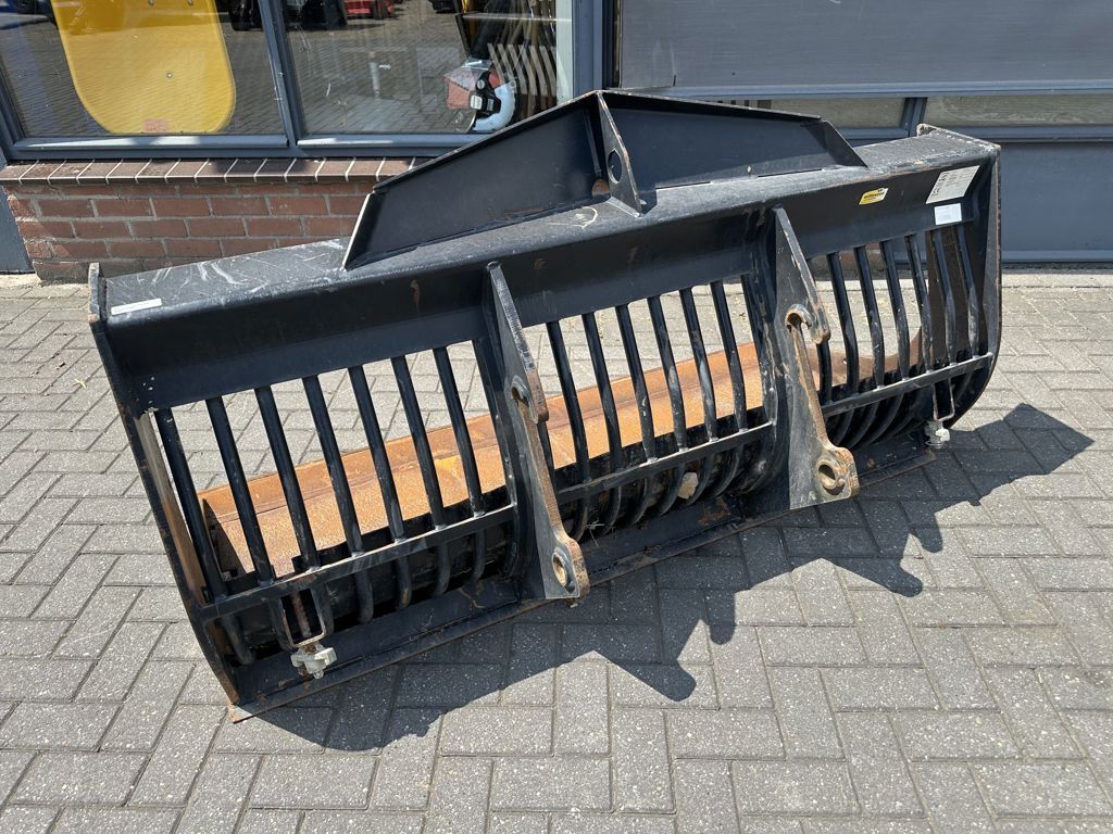 Giant Puinbak 2200