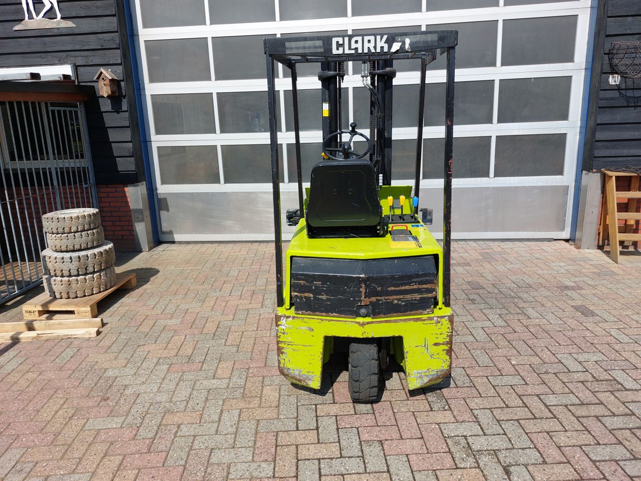 Clark TM15 met kantelaar