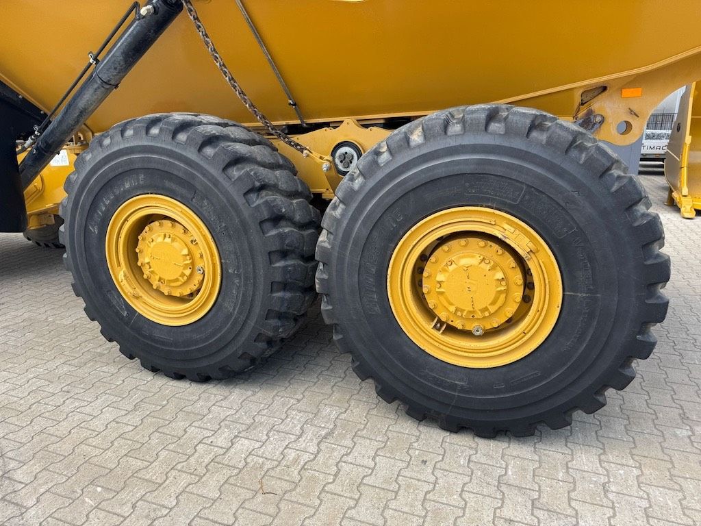 CAT 730