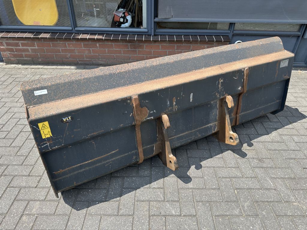 VTM Grondbak VBK 2200