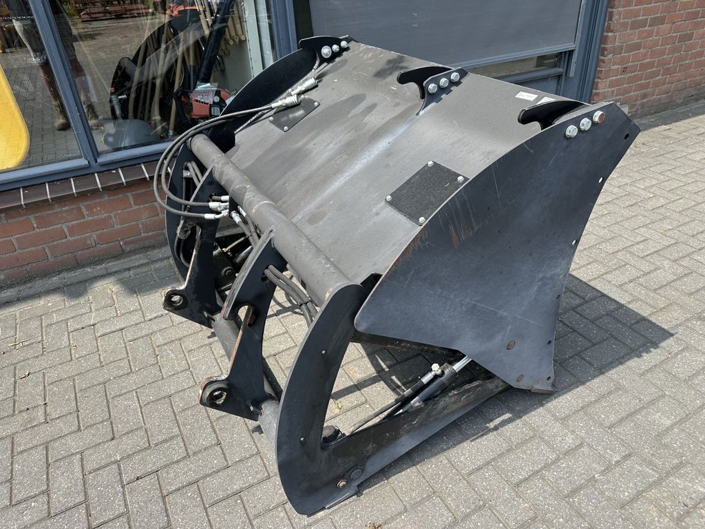 Giant Hoogkiepbak 1400