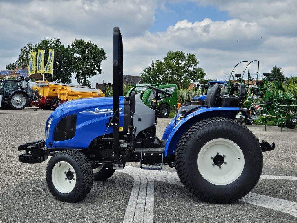 New Holland Boomer 40
