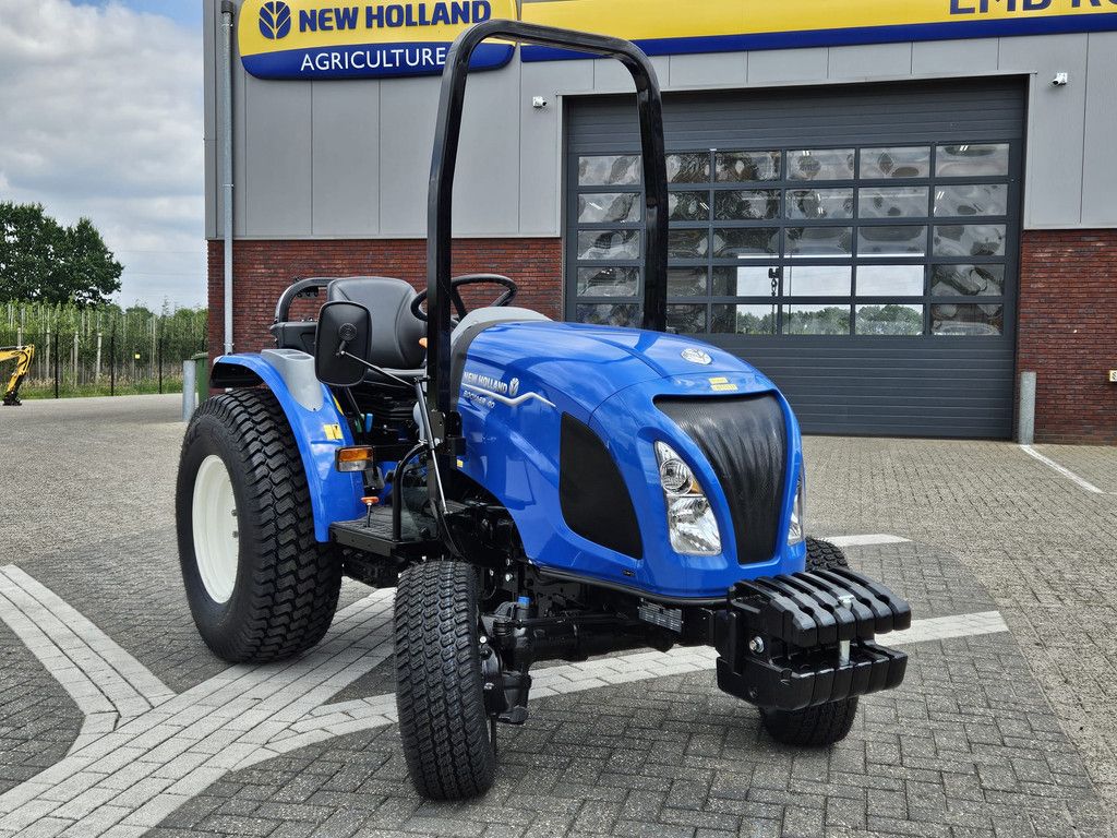 New Holland Boomer 40