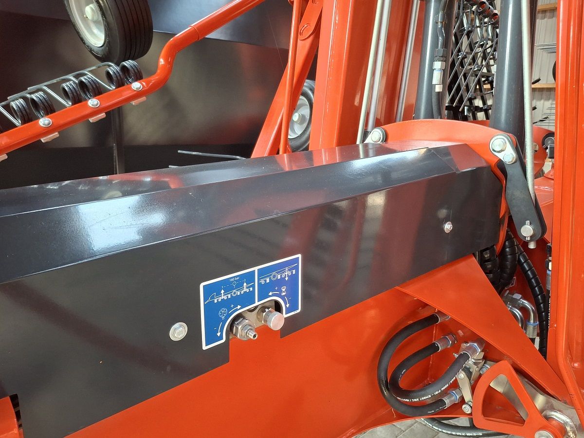 Kuhn GA13031 zwadhark, BJ2026, 100HA, Nieuw