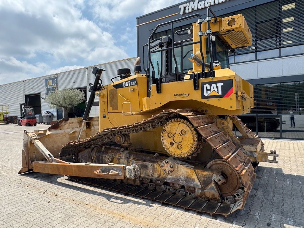 CAT D6T LGP