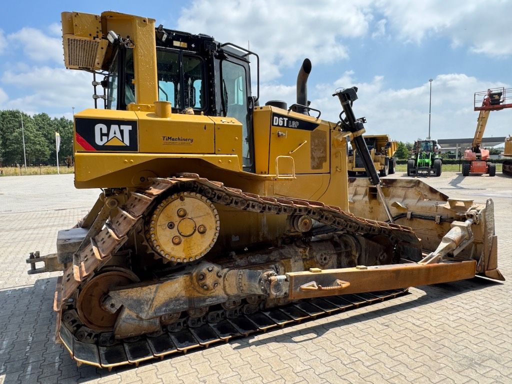 CAT D6T LGP