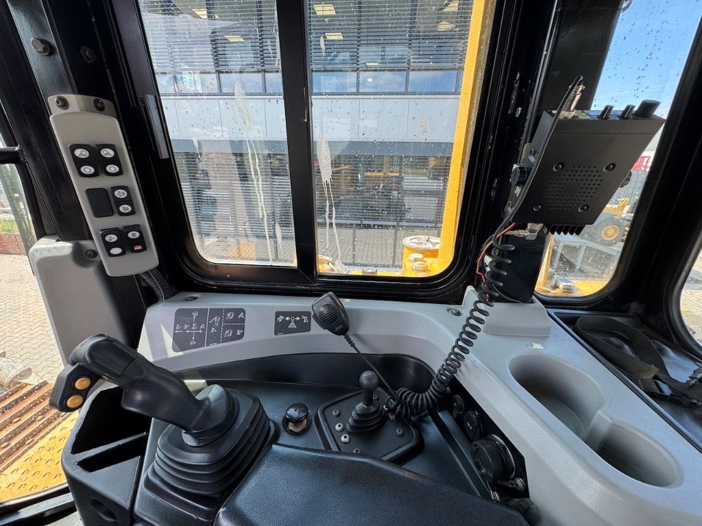CAT D6T LGP